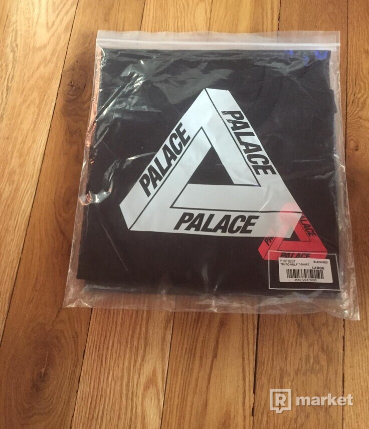 Palace TRI-TO HELP TEE RED