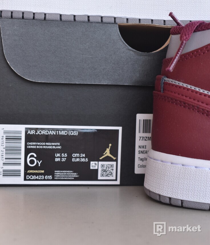 Nike Air Jordan 1 Mid Cherrywood Red