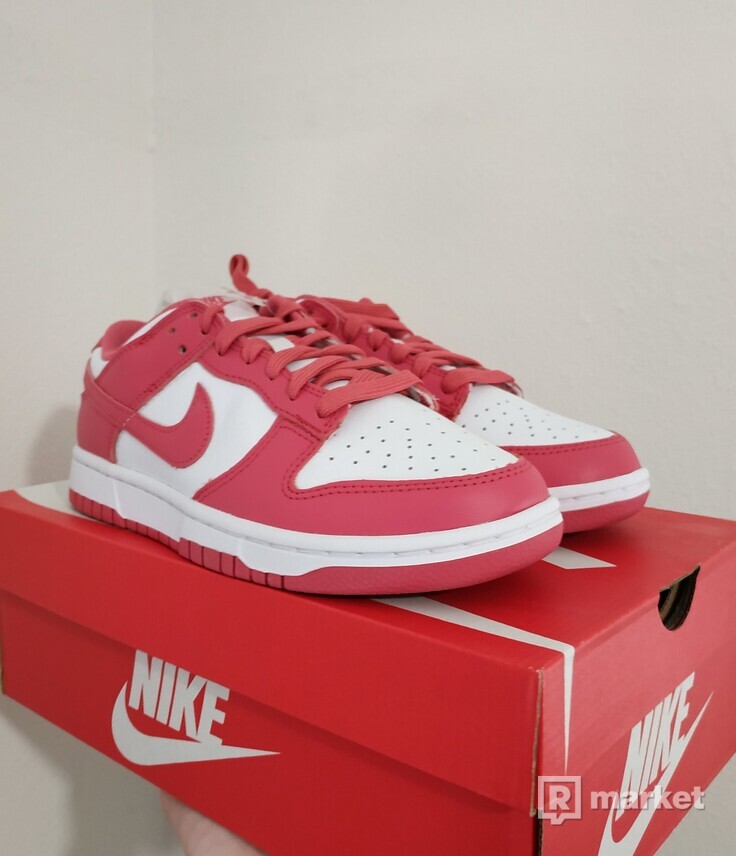 Dunk low archeo pink