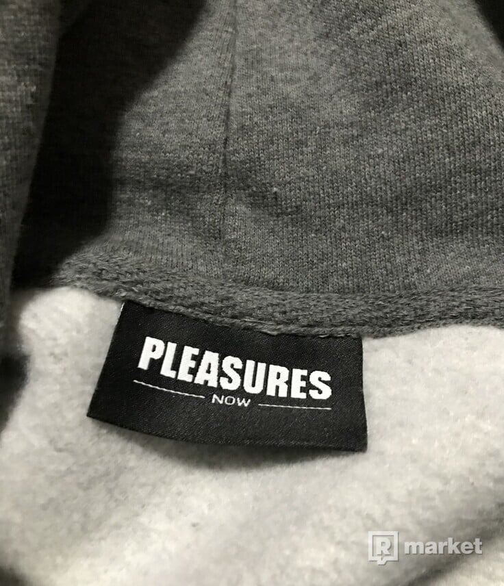 Pleasures hoodie