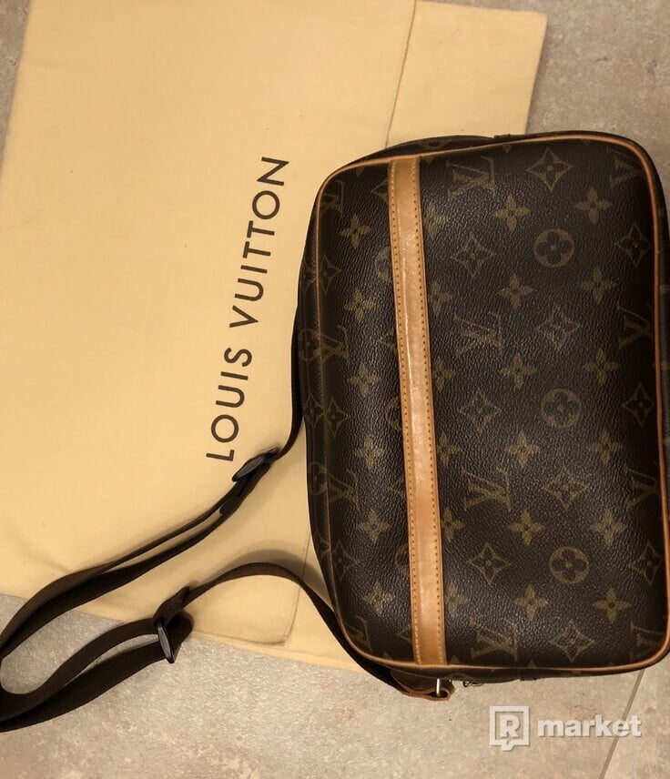 Louis Vuitton reporter bag pm