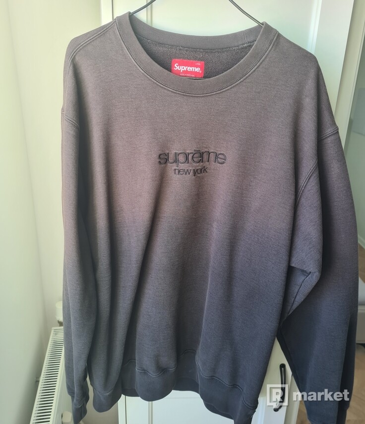 Dipped sales crewneck supreme