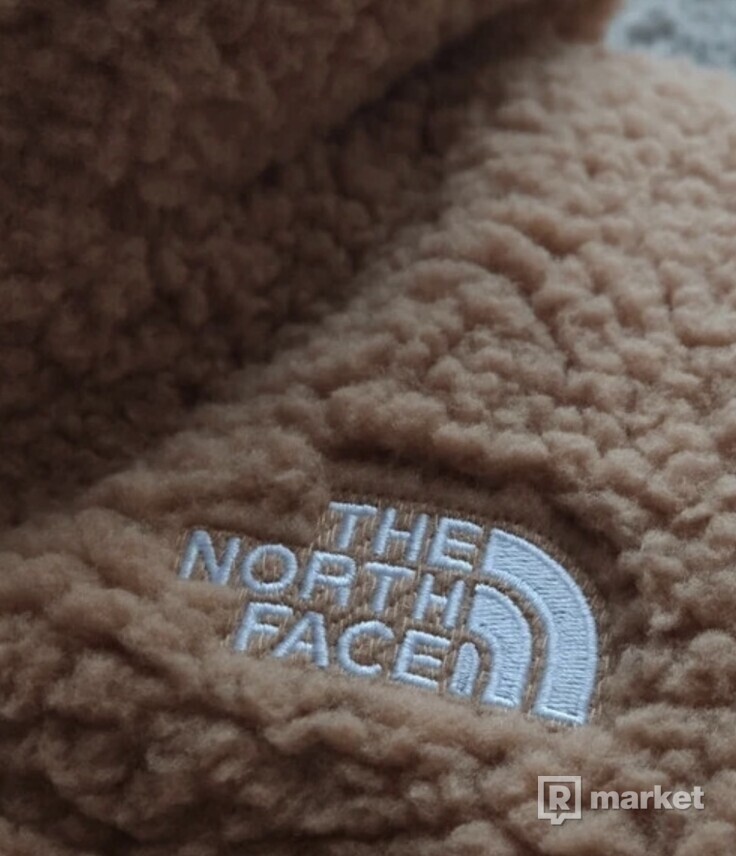 The North Face huňatá bunda