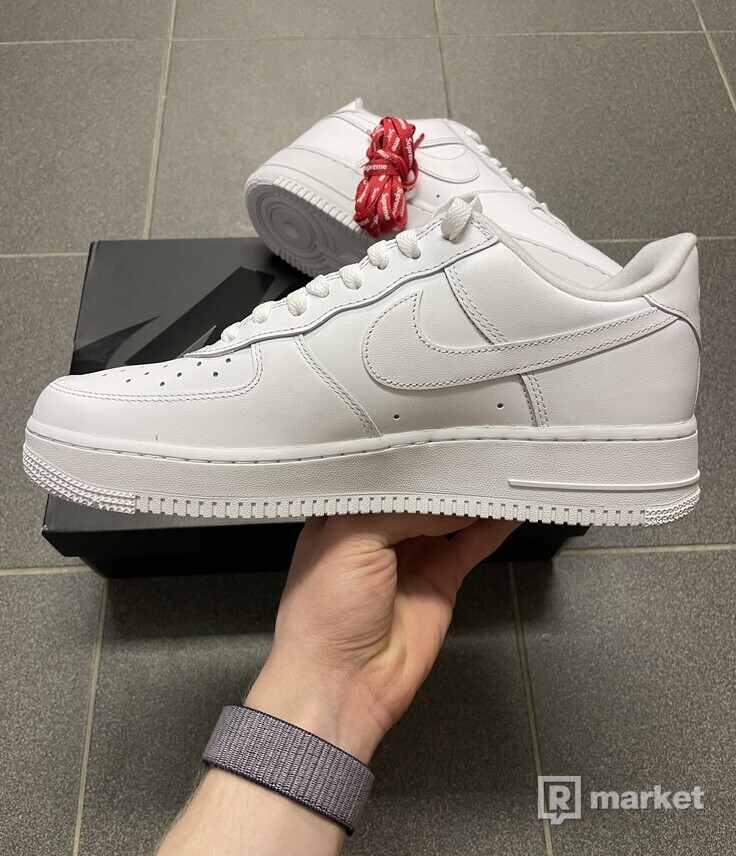 Nike Air Force 1 Supreme White