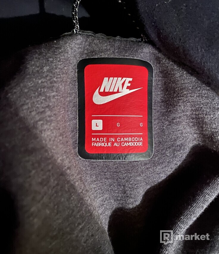 Nike tech fleece bunda