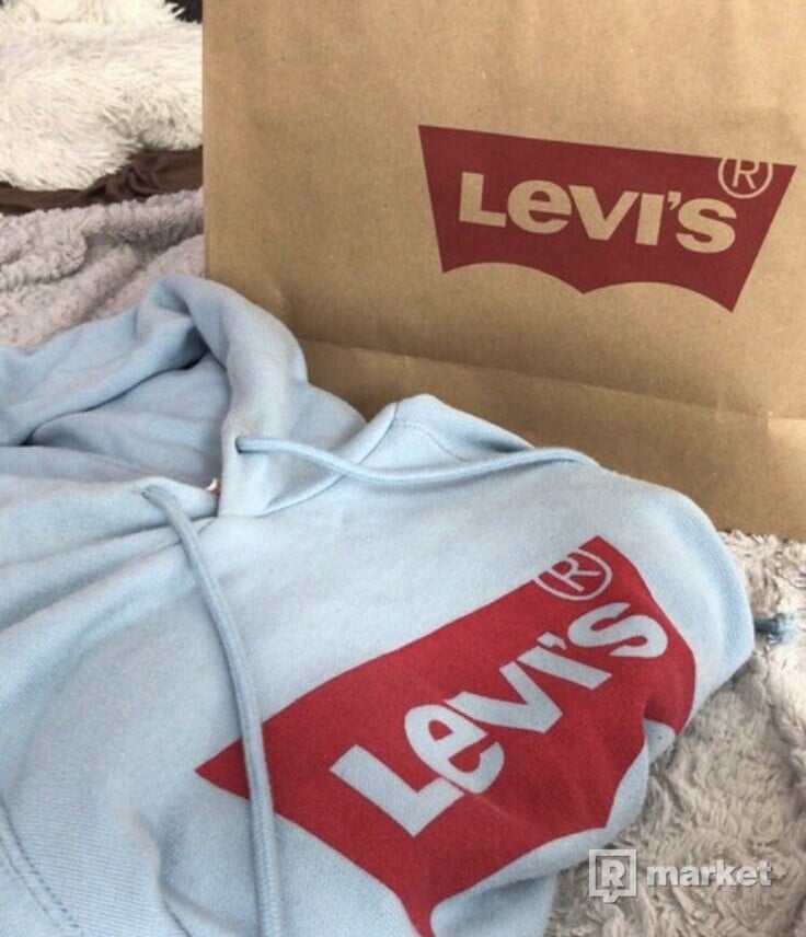 Levi’s womam hoodie
