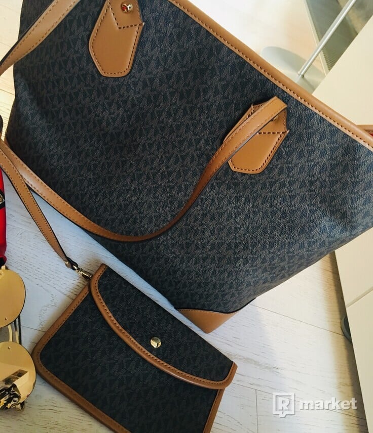 Michael Kors shopper bag +clutch