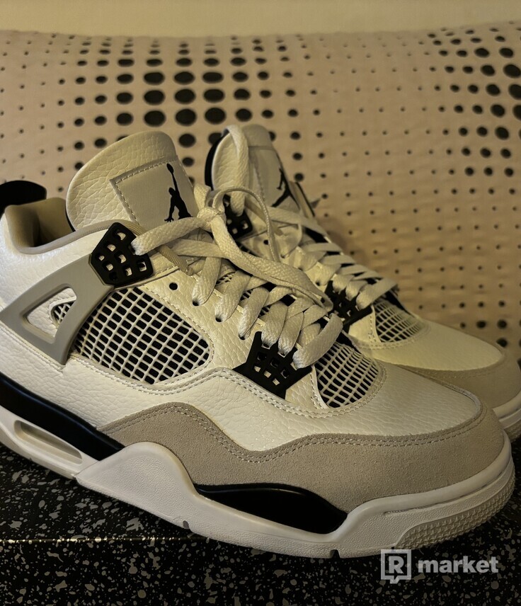 Nike air Jordan 4 military black