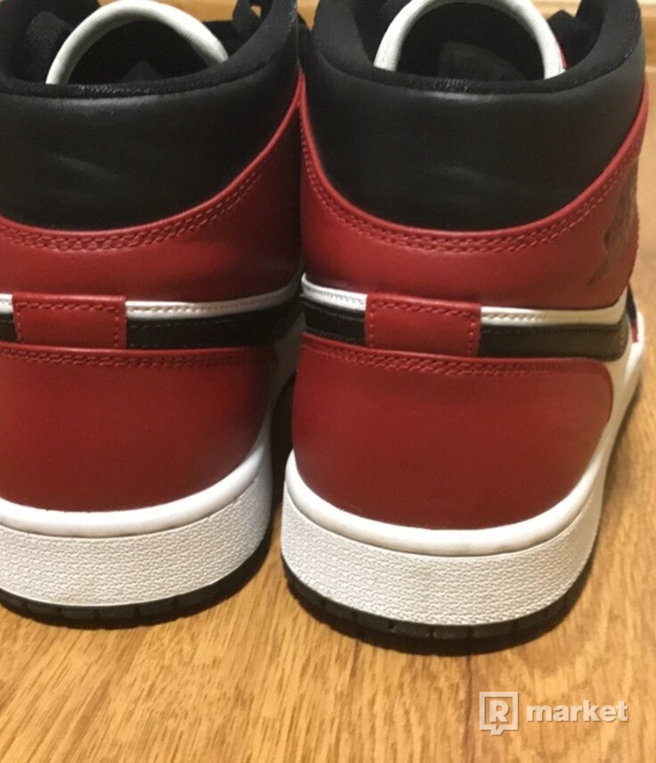 Air Jordan 1 Mid Chicago Toe Black Toe Refresher Market Air Jordan 1 Mid Chicago Toe Black Toe Refresher Market