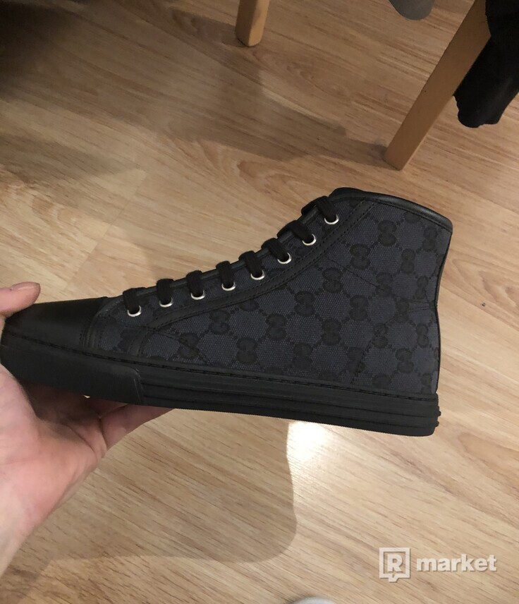 Gucci shoes black logo high
