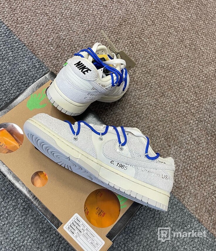 Off-White x Nike Dunk Low Lot32
