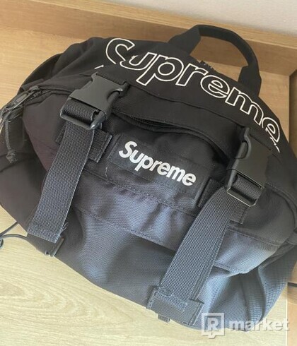 Supreme waistbag