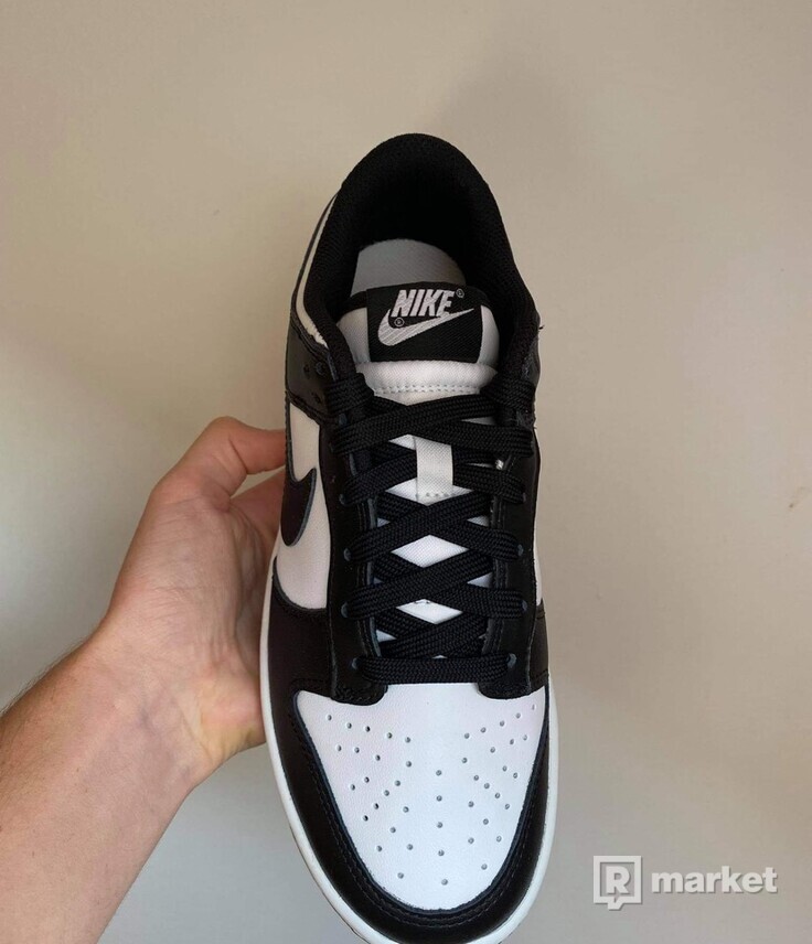 Nike dunk low Black and White 2021