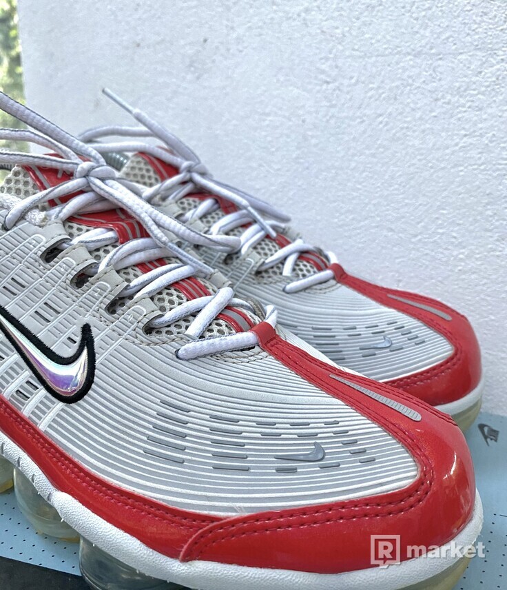 Nike Vapormax 360 red