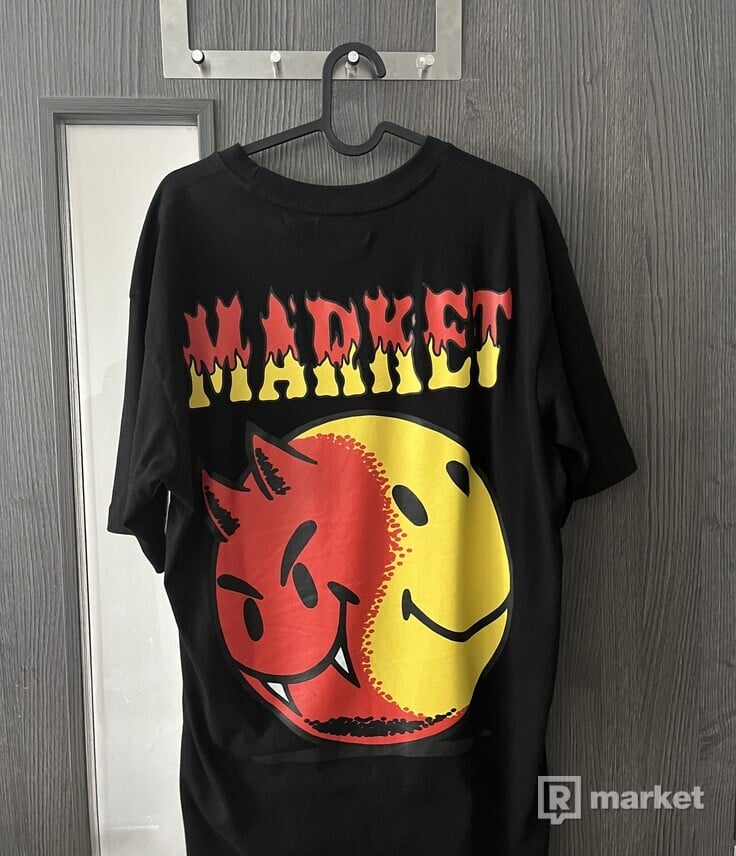 Market Smiley Good and Evil Tee