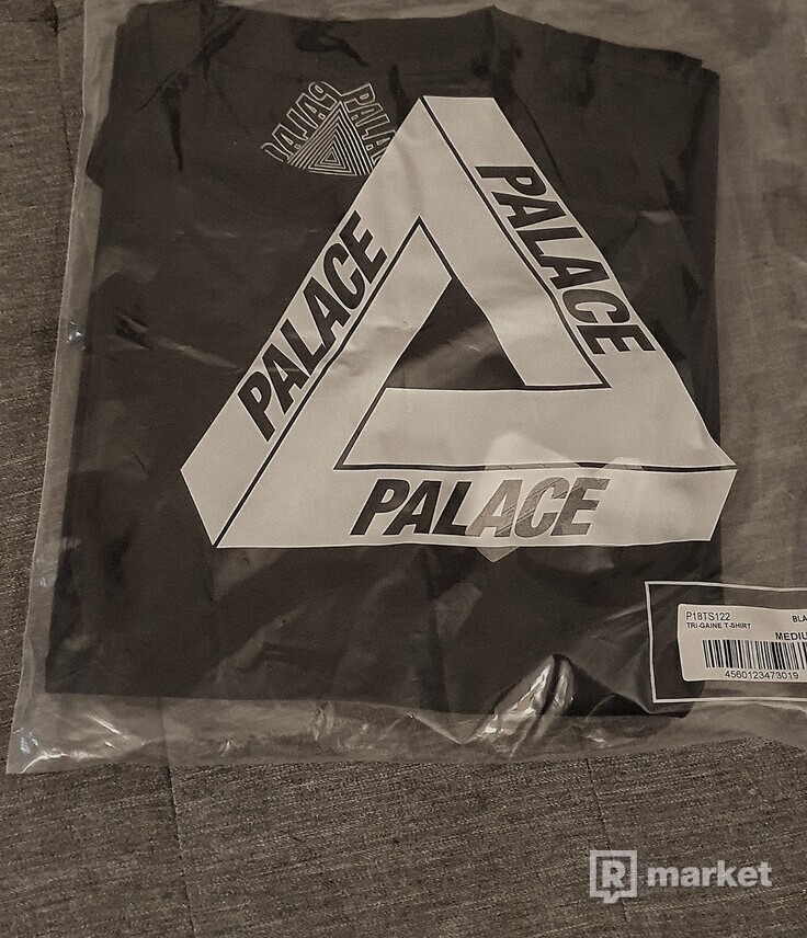 PALACE TRI-GAINE T-SHIRT BLACK