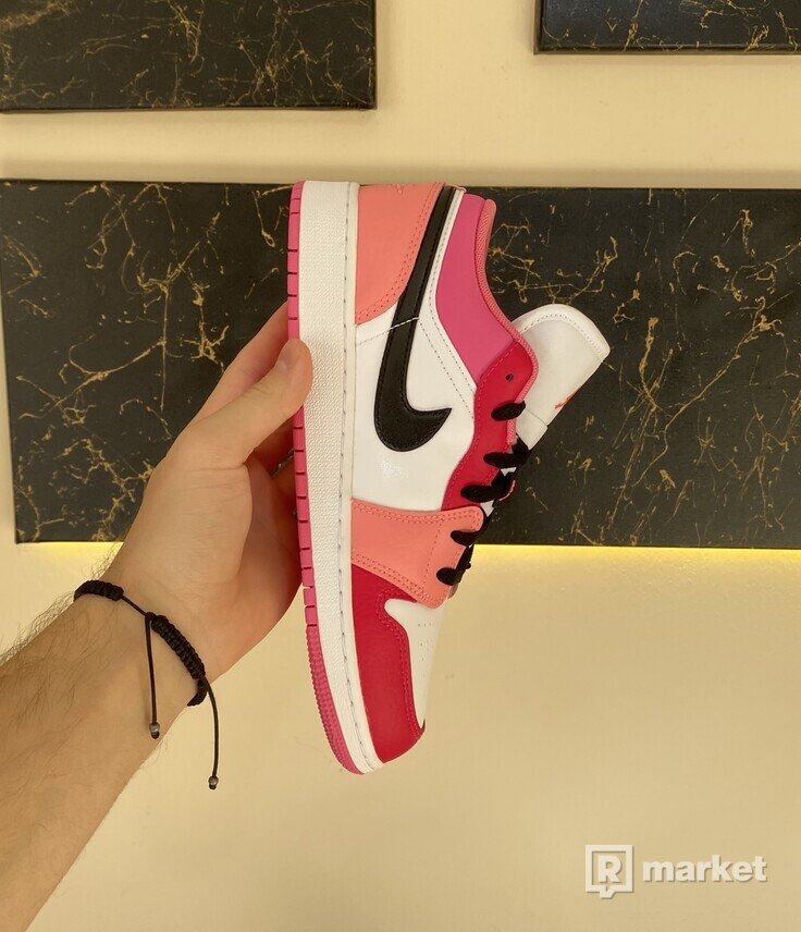 Jordan 1 Low Pink Red