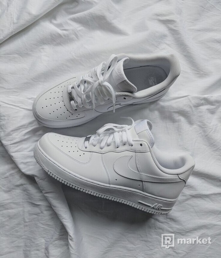 Air Force 1 low White ‘07’