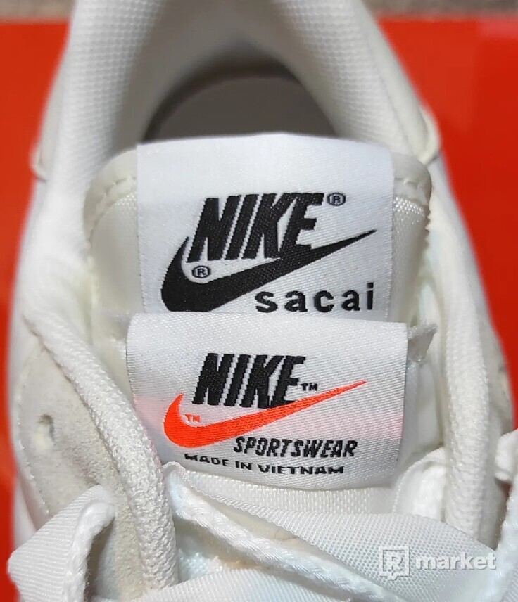 Nike Vaporwaffle SACAI (White)