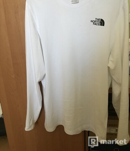 The north face tee