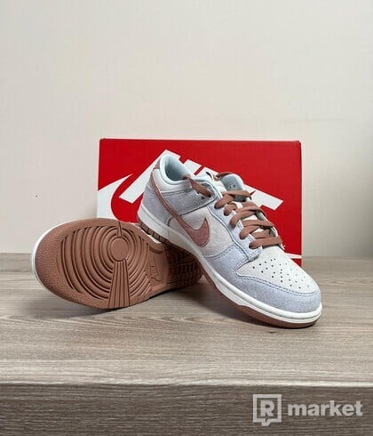 Dunk low fossil rose