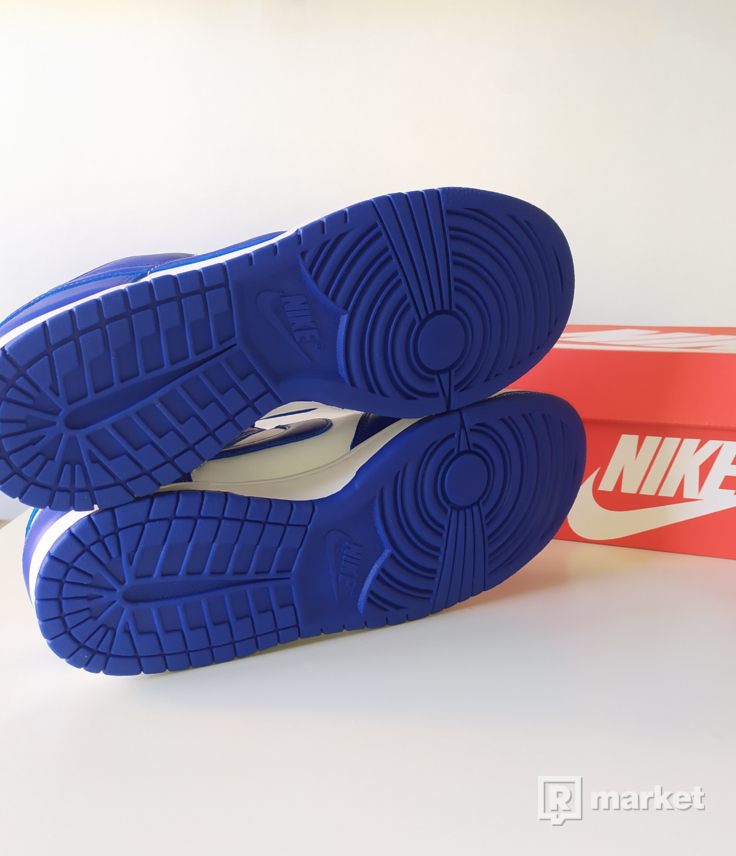 Nike Dunk Low Kentucky