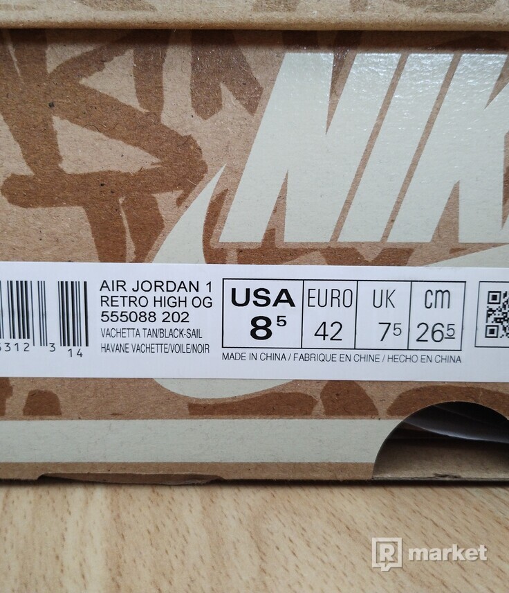 Nike Air Jordan 1 High OG Heirloom
