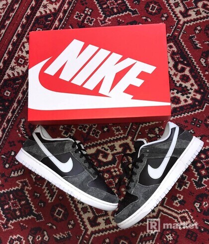 Nike Dunk Low Retro ”Zebra ”