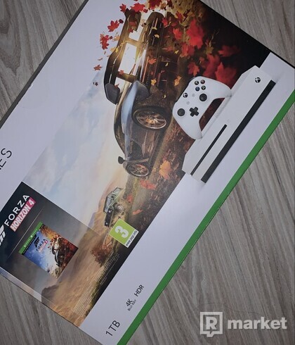 Xbox ONE S 1TB (Forza edition)