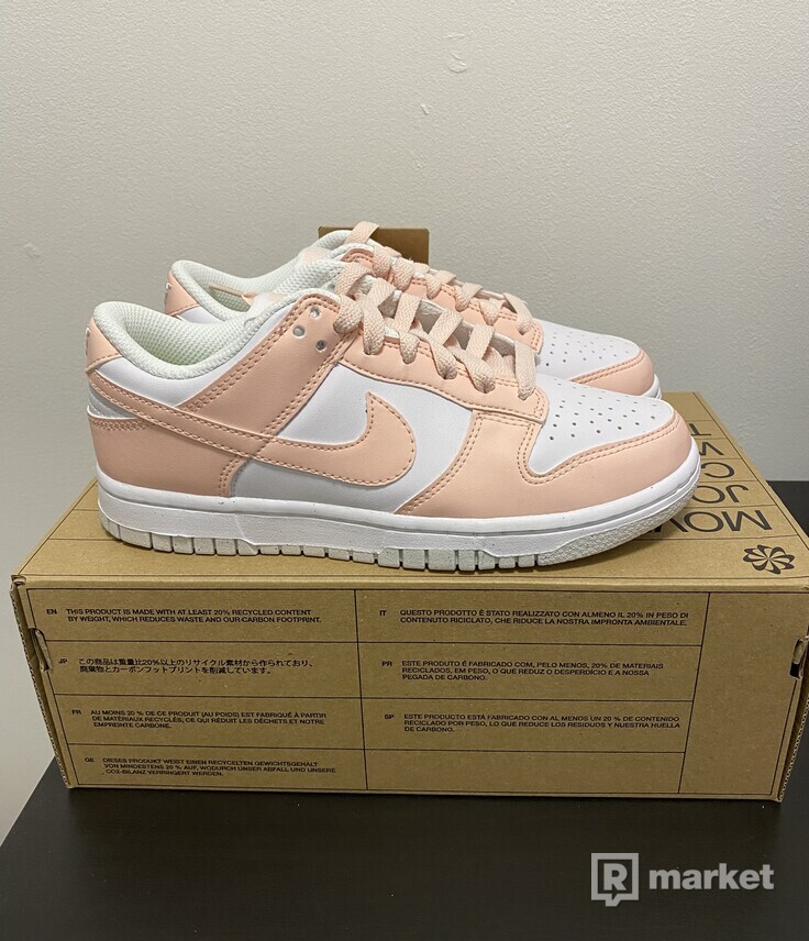 Nike dunk low pale coral