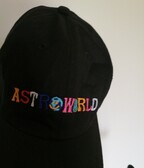 Čiapka Astroworld