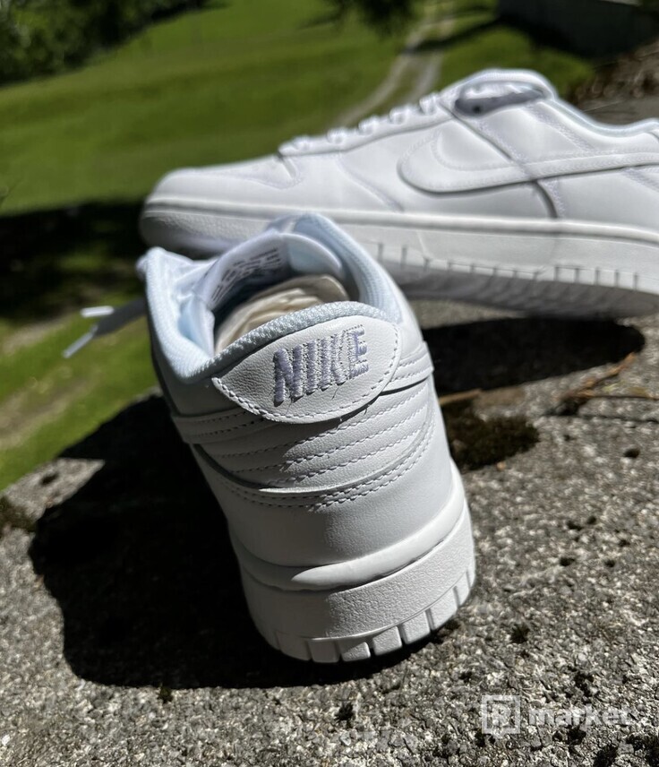 Nike Dunk Low White