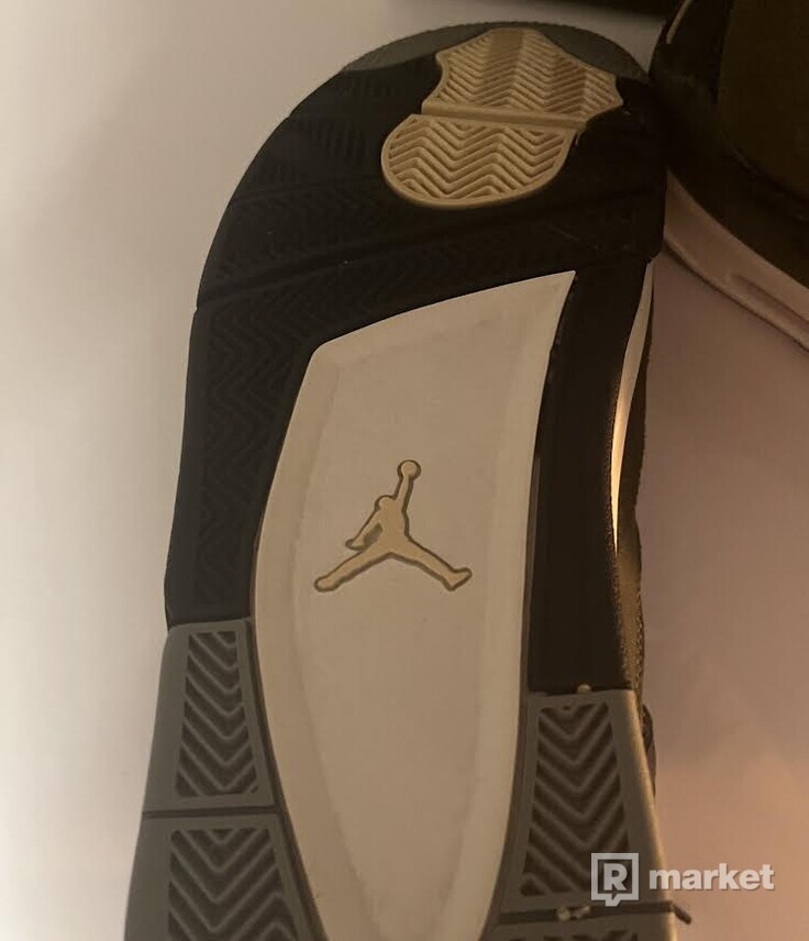Air Jordan 4 Retro SE Craft