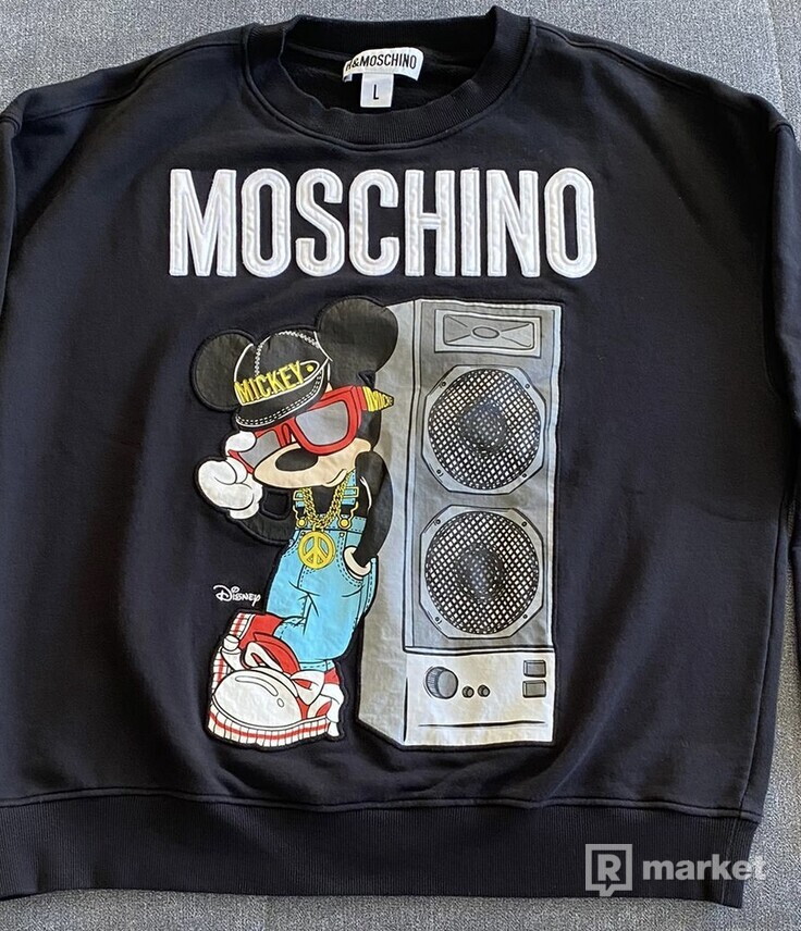 Moschino x H&M sweater
