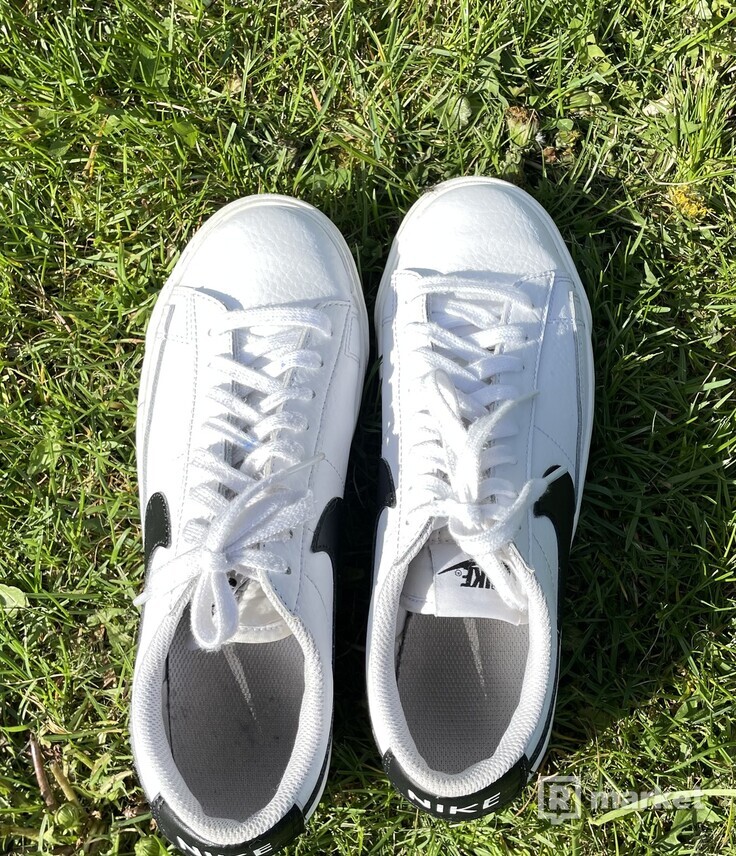 Nike Blazer Low Leather (White/Black)