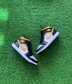 Nike air Jordan 1 Mid pollen
