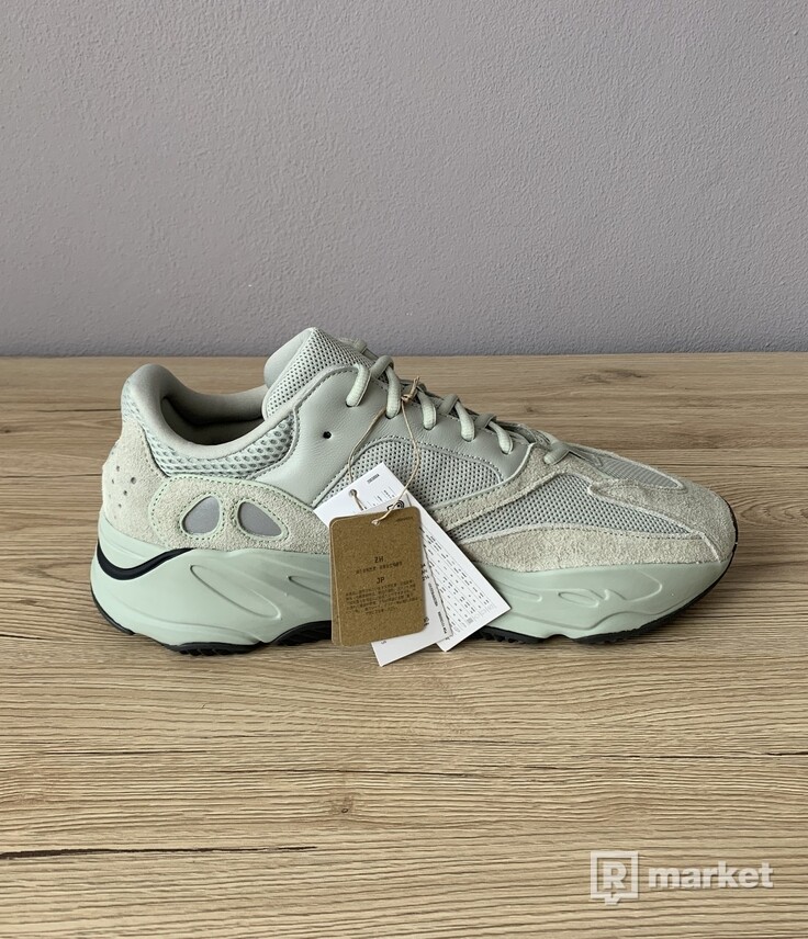 Adidas Yeezy Boost 700 Salt