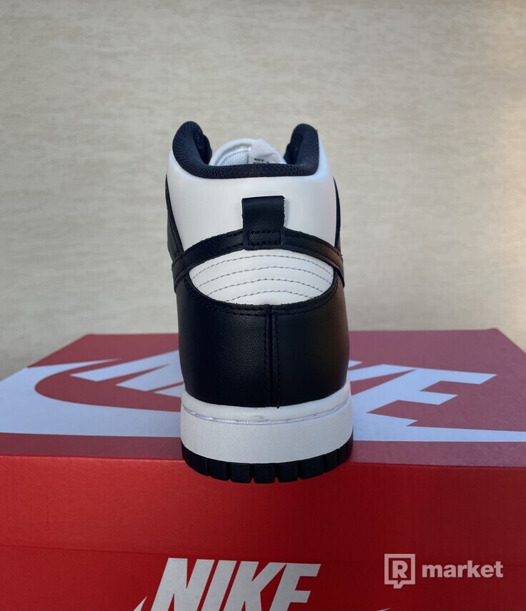 Nike dunk high panda