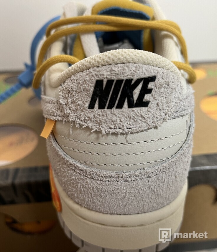 Dunk low off white Lot 34
