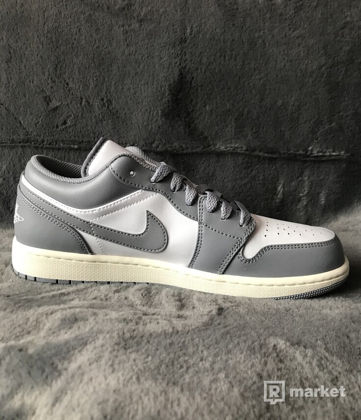 Jordan 1 low vintage grey