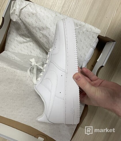 Nike air force 1 07 low white