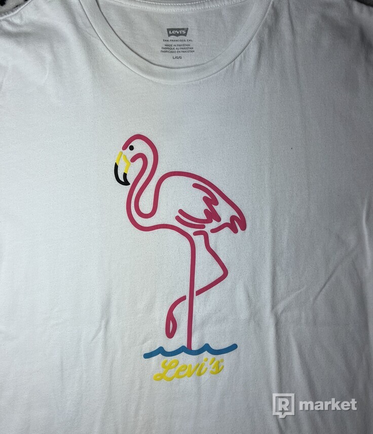 Levi’s T-shirt