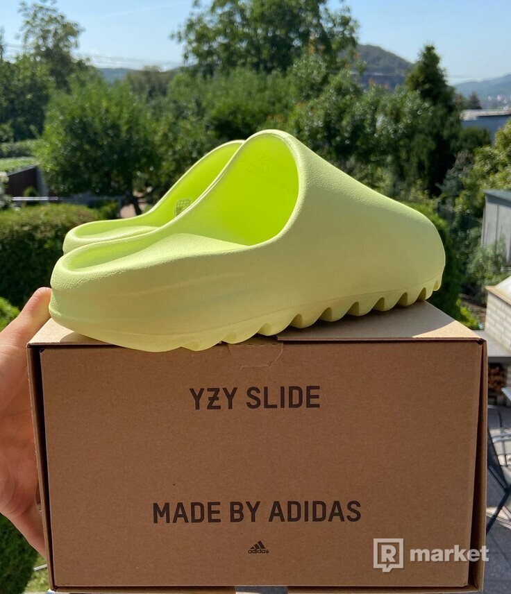 Yeezy Slides Glow Green