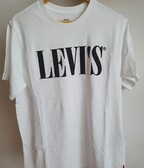 2x Levi’s Relaxed Tee