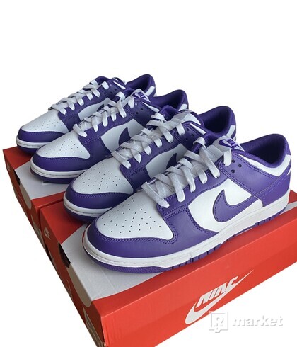 Nike Dunk court purple