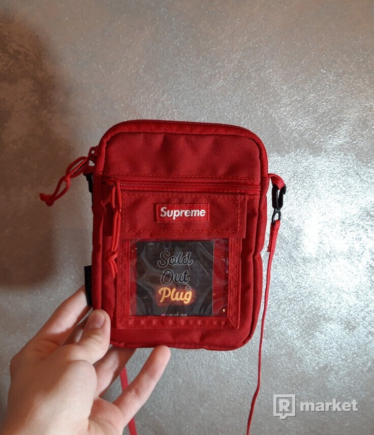 Supreme Pounch Red