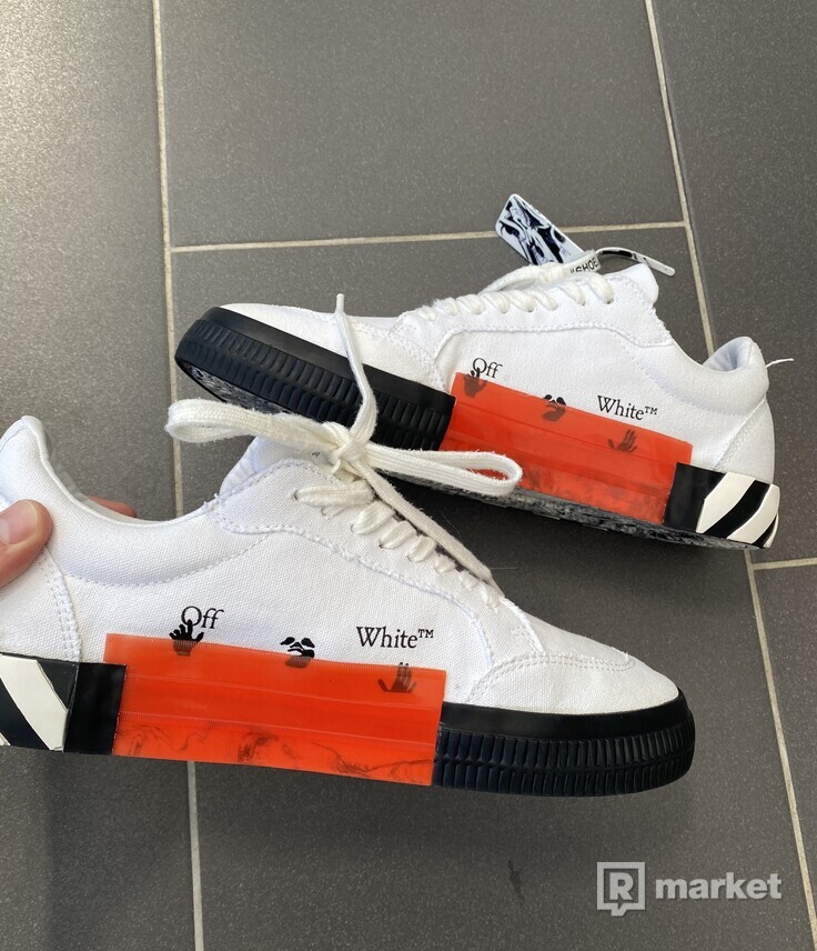 Off White Low Vulcanized Canvas