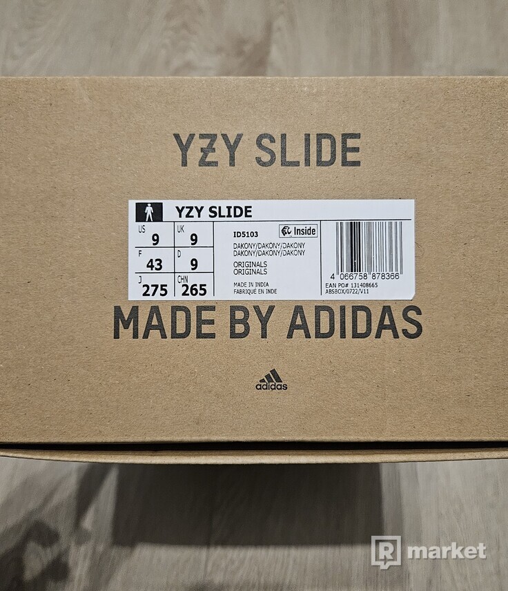 Yeezy Slide Dark Onyx