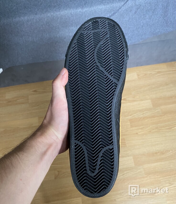 Supreme x Nike SB Blazer Mid QS Black (46 EU)