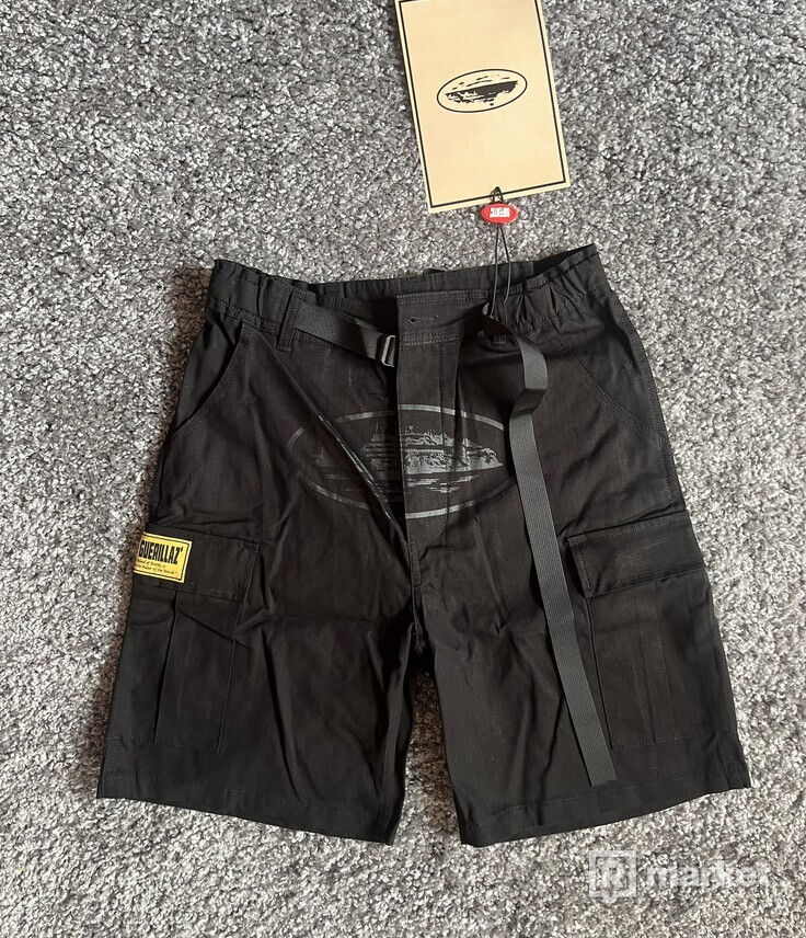 Kraťasy Corteiz OG Cargo Shorts[Triple Black]